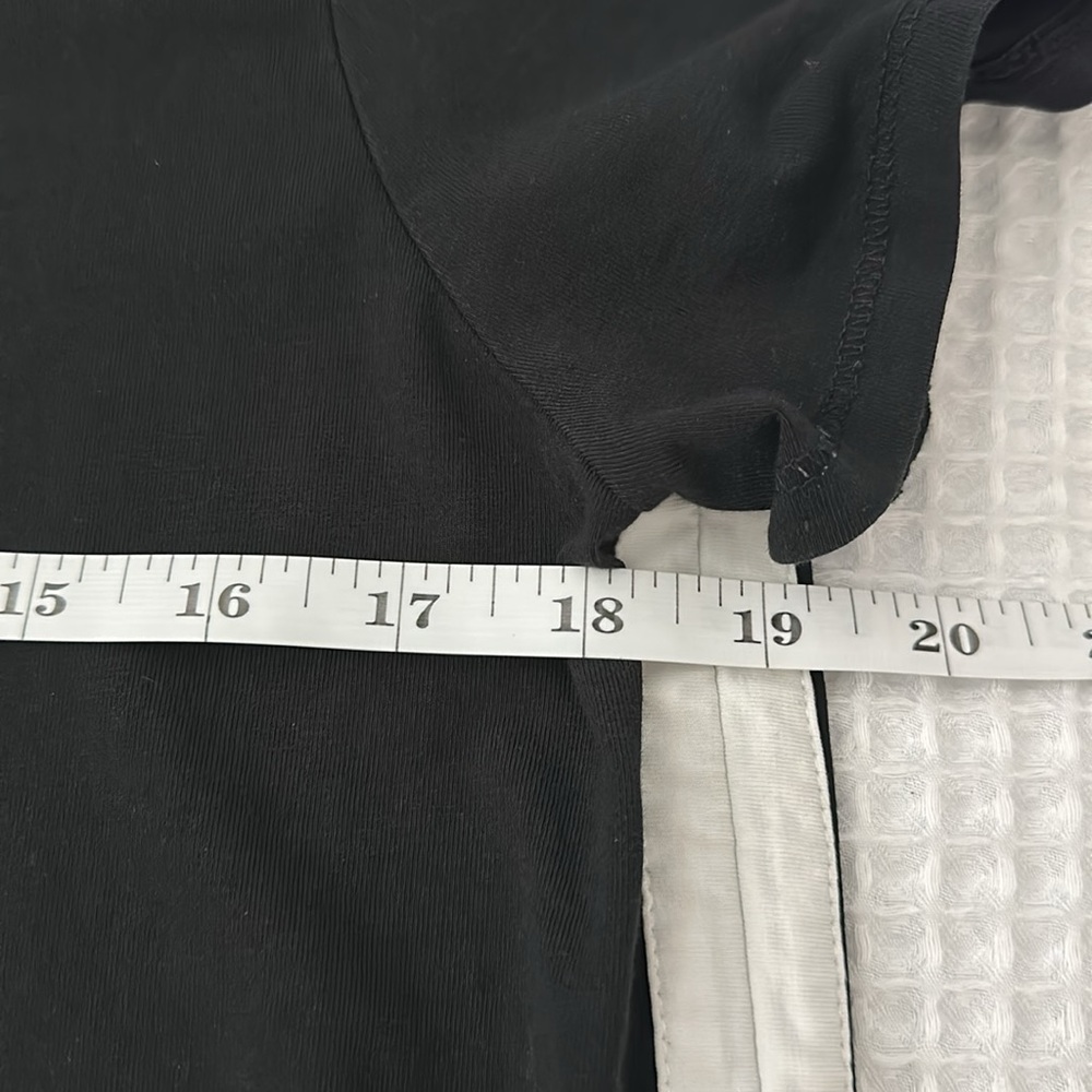 J. Jill Fit Black and White Progress Color Block Tunic Top Size M - Picture 6 of 11
